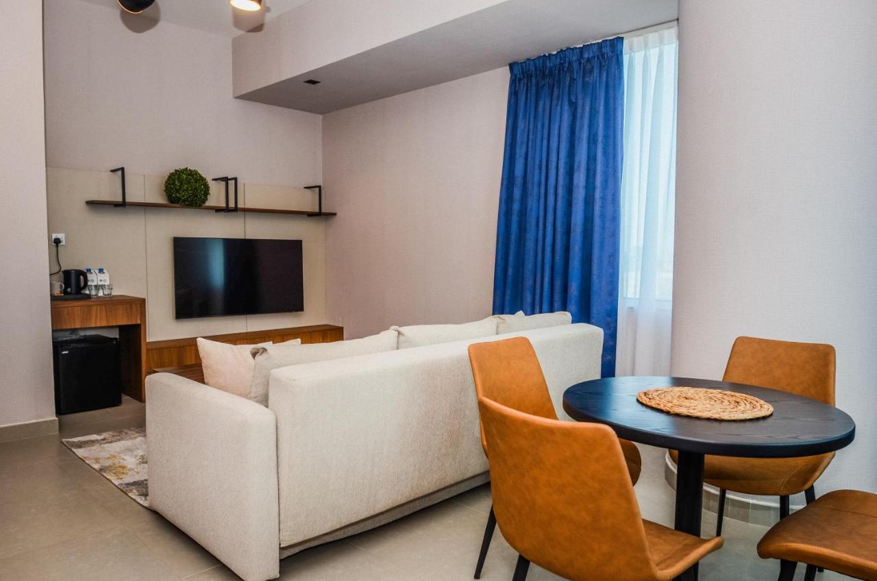 Vogo Grand Hotel Formerly Best Western Plus Hotel Dubai Academic City エクステリア 写真