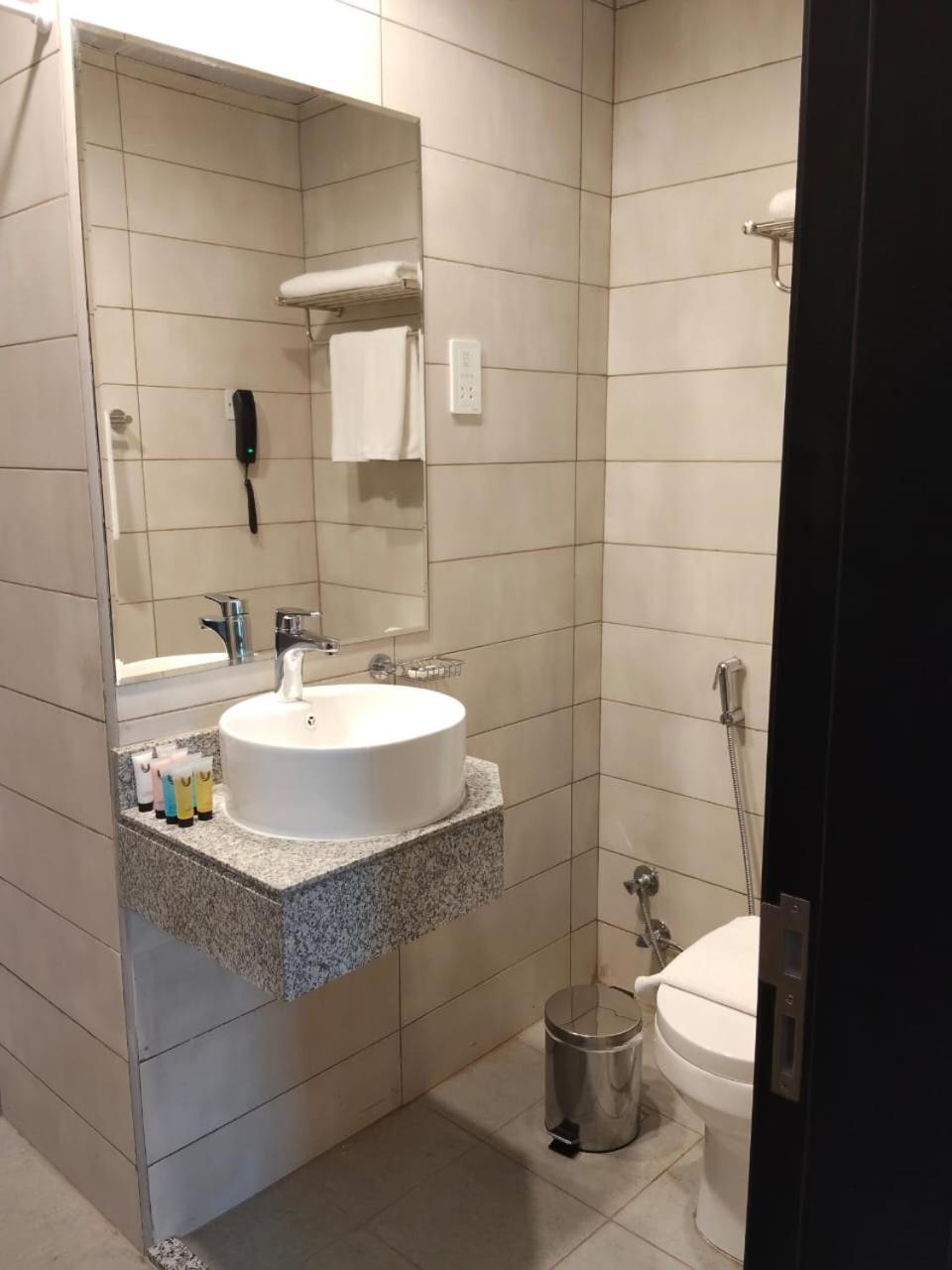 Vogo Grand Hotel Formerly Best Western Plus Hotel Dubai Academic City 部屋 写真